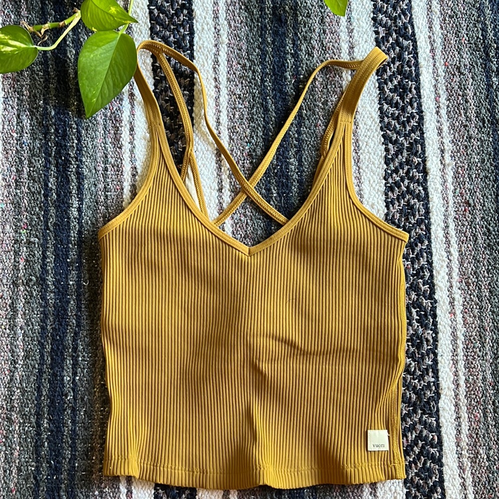 Vuori rib crop tank - golden (small)